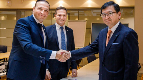 Kverneland Group и корпорация Kubota выходят на растущий рынок ленточных валкообразователей, приобретая 80% компании ROC